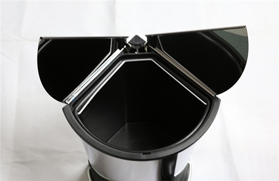 高檔垃圾桶 年底低價清倉出售