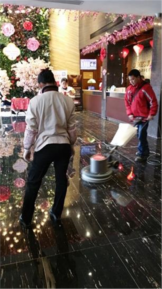 晶面機(jī)培訓(xùn)官大4.jpg 晶面機(jī)培訓(xùn)官大4.jpg