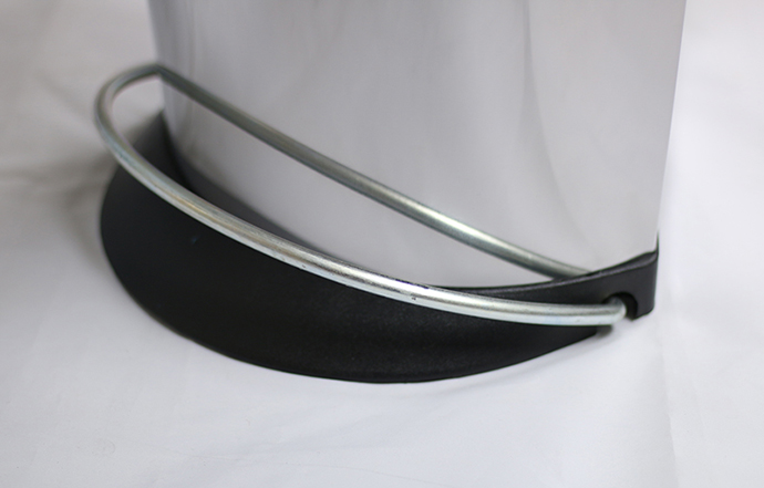 高檔垃圾桶 年底低價清倉出售