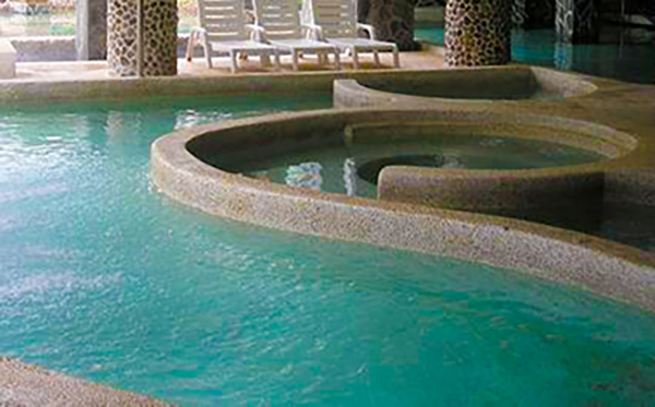 泳池2.jpg 泳池2.jpg