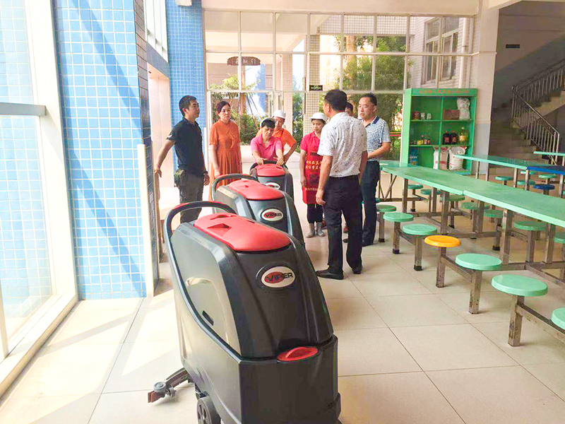 食堂1.jpg 食堂1.jpg