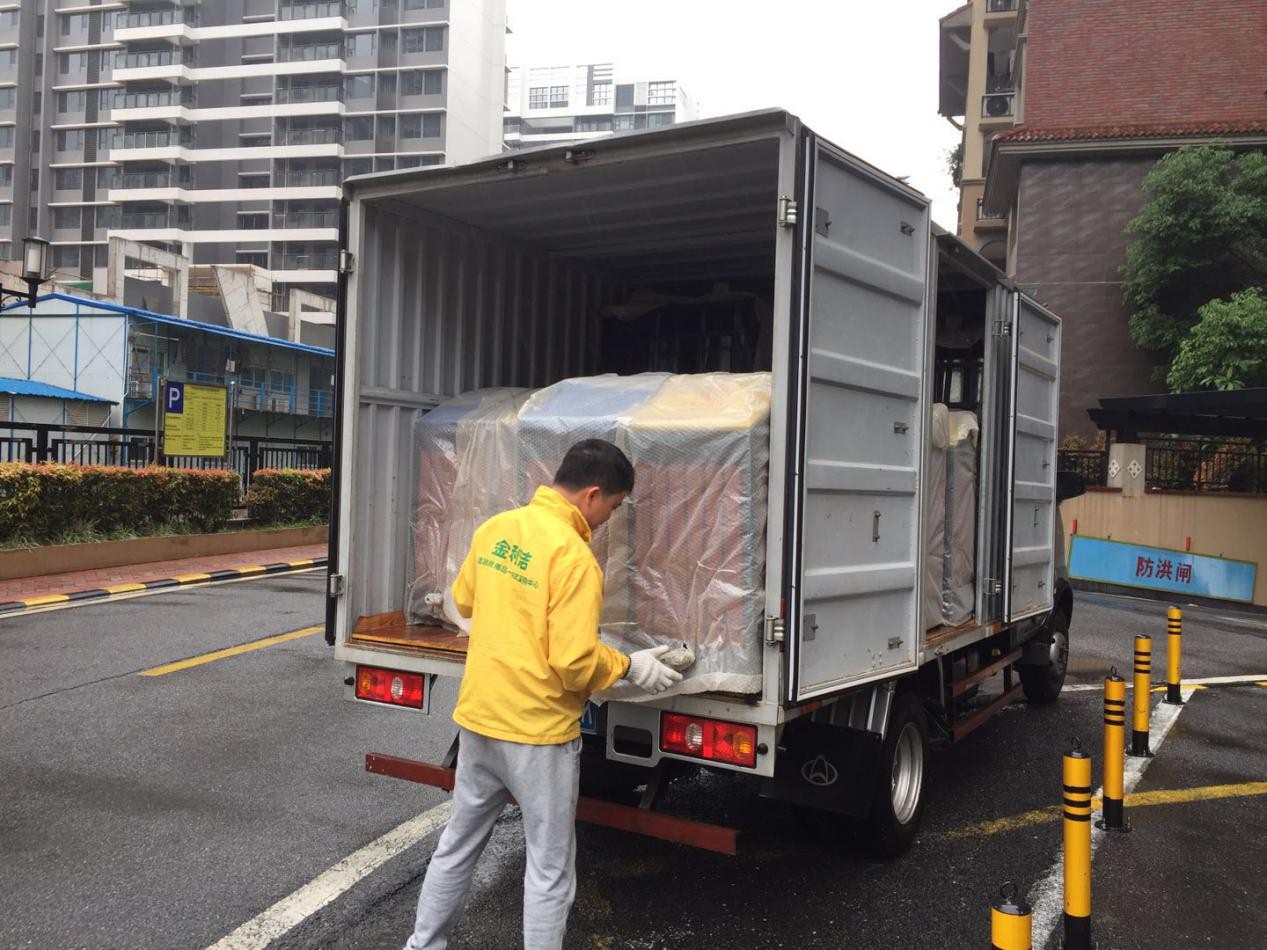 萬(wàn)科集團(tuán)**園采購(gòu)環(huán)保垃圾桶案例